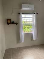 Vee's Country Apartments