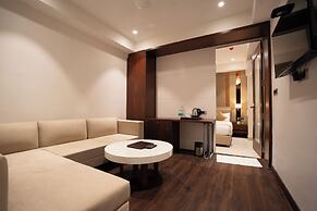 Aurea by The Wallflower Hotels