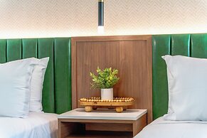 LYFE INN & SUITES by AGA- North Hollywood Universal Studios