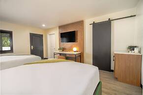 LYFE INN & SUITES by AGA- North Hollywood Universal Studios