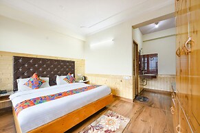 Fabhotel Rigzin Nest Cottage