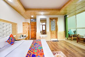 Fabhotel Rigzin Nest Cottage