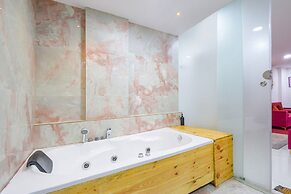 Fabhotel Big Daddy Suites