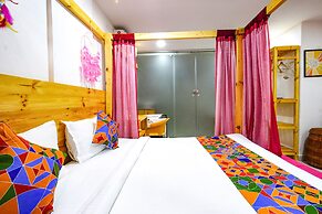 Fabhotel Big Daddy Suites