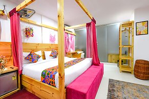 Fabhotel Big Daddy Suites