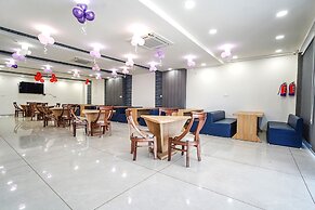 Fabhotel Prime Jashan Paradise