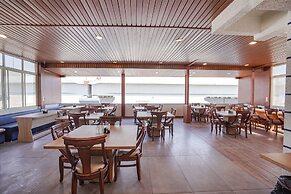 Fabhotel Prime Jashan Paradise