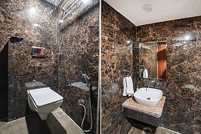 Fabhotel Shrinath Casa Inn