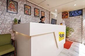 Fabhotel Priceless