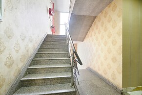 Fabhotel Royal Mountain