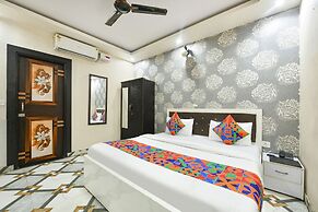 Fabhotel Royal Mountain