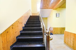 Fabhotel Anant Meadows