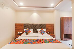 Fabhotel Rachna Palace And Banquets