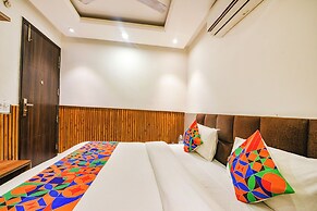 Fabhotel Shri Sai Dx