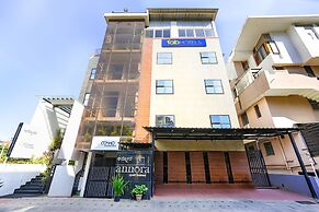 Fabhotel Cosmo Annora