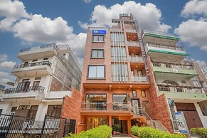 Fabhotel Raghav Raj Inn