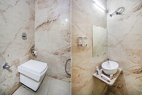 Fabhotel Raghav Raj Inn