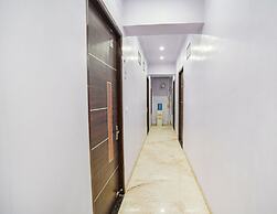 Fabhotel Raghav Raj Inn