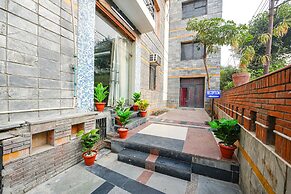 Fabhotel Luxury Retreat