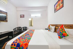 Fabhotel Luxury Retreat