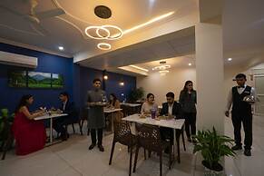Fabhotel Palm Paradise