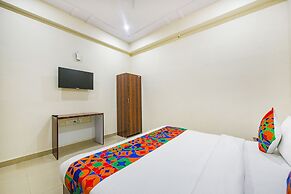 Fabhotel Palm Paradise