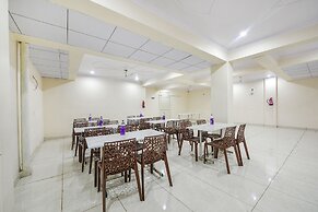 Fabhotel Palm Paradise