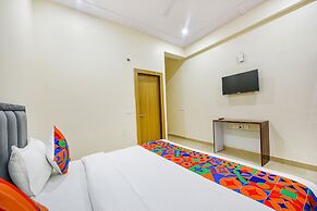 Fabhotel Palm Paradise