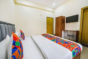 Fabhotel Palm Paradise