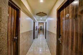 Fabhotel Veera Residency