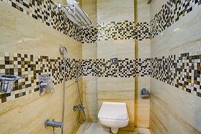 Fabhotel Veera Residency