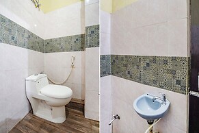 Fabhotel Triweni Palace