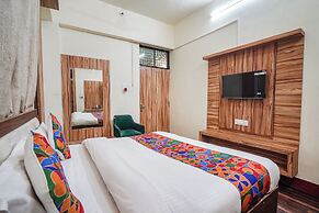 Fabhotel Triweni Palace