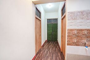 Fabhotel Triweni Palace