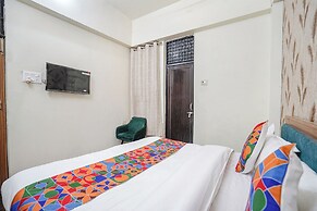Fabhotel Triweni Palace