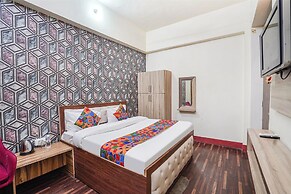 Fabhotel Triweni Palace