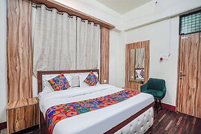 Fabhotel Triweni Palace