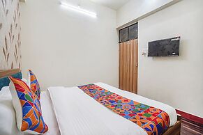 Fabhotel Triweni Palace