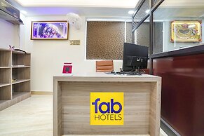 Fabhotel Mahalaxmii Grand