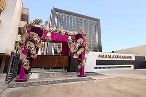 Fabhotel Mahalaxmii Grand