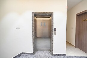 Fabhotel Mahalaxmii Grand