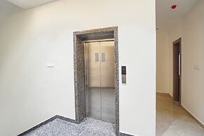 Fabhotel Mahalaxmii Grand