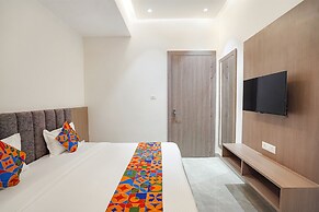 Fabhotel Mahalaxmii Grand