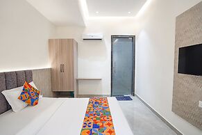 Fabhotel Mahalaxmii Grand