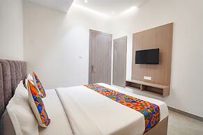 Fabhotel Mahalaxmii Grand