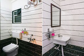 Fabhotel Rising Surya