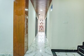 Fabhotel Rising Surya