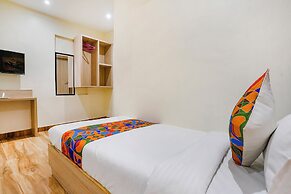 Fabhotel Riza International