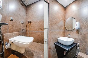 Fabhotel Riza International