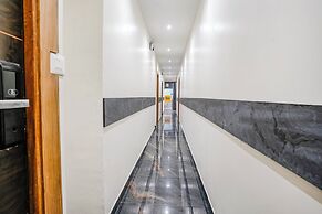 Fabhotel Riza International